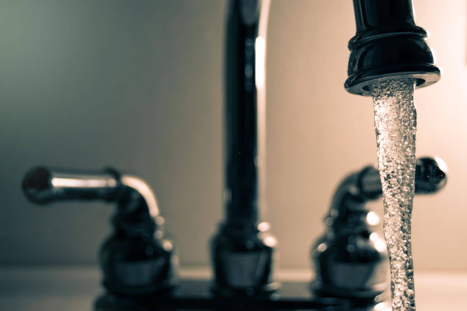 kitchen sink plumbing defects